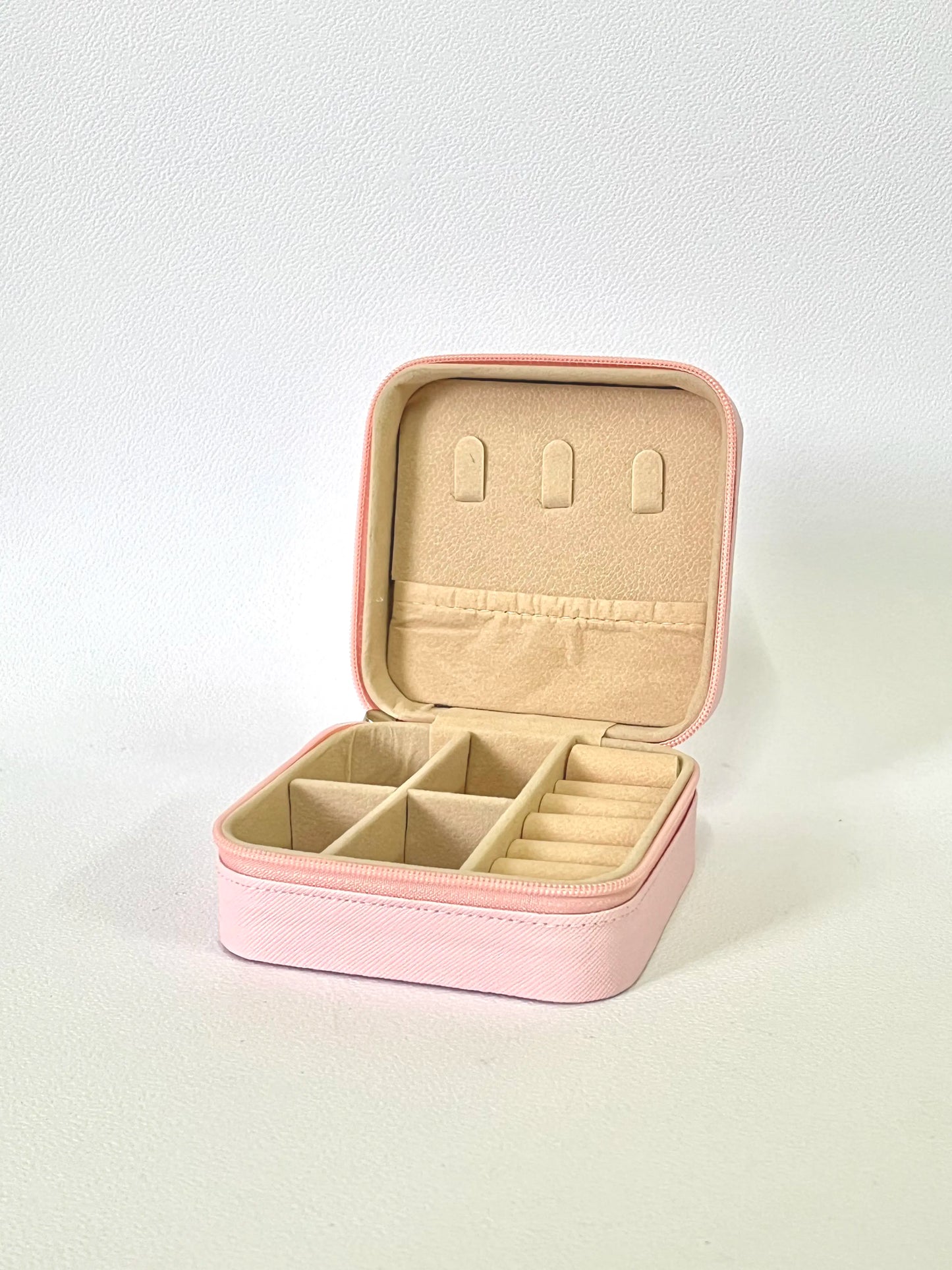 Mini jewellery organiser
