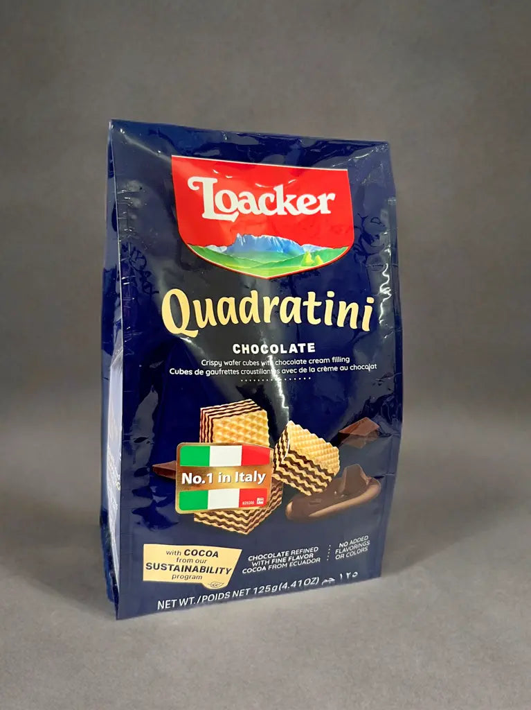 Quadratini chocolate wafer biscuit