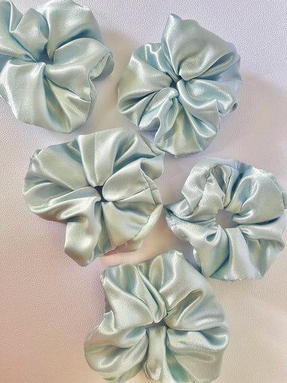 Satin Scrunhie