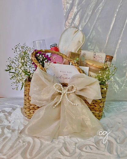 Pearl glow bridesmaids hamper